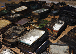 bücher mit brandschaden